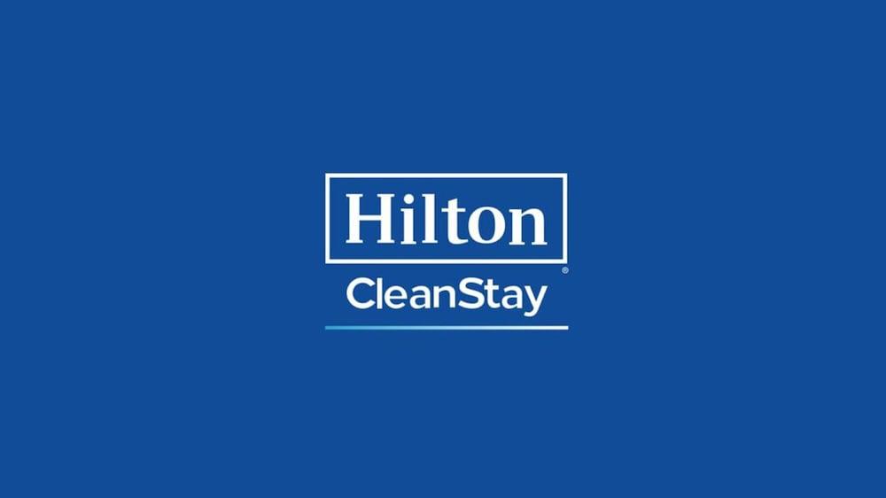 Hilton Garden Inn Dallas Arlington Exterior photo