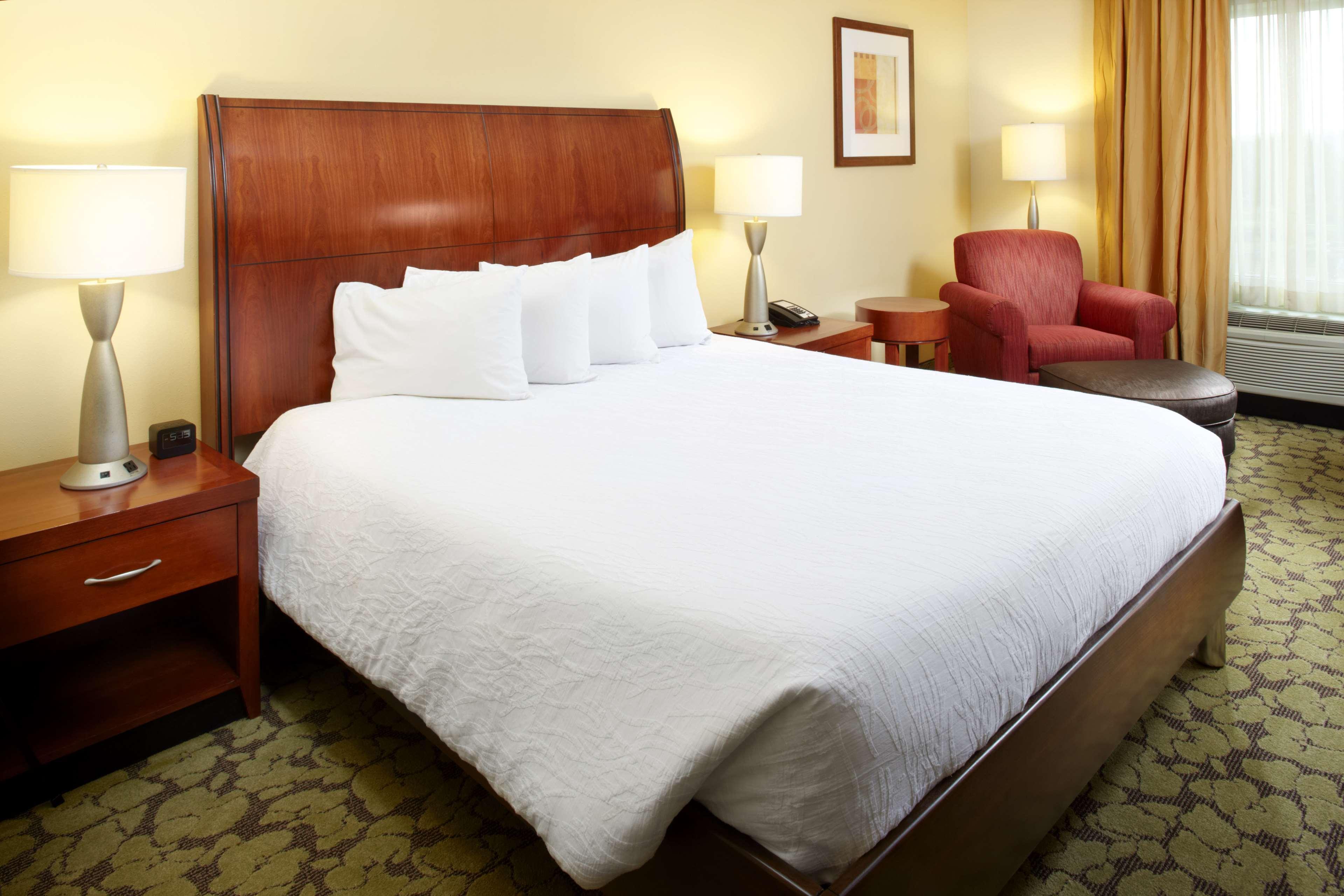 Hilton Garden Inn Dallas Arlington Exterior photo