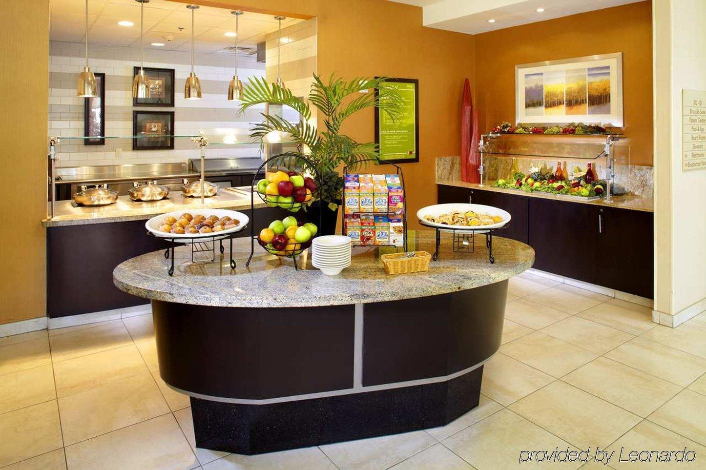 Hilton Garden Inn Dallas Arlington Exterior photo